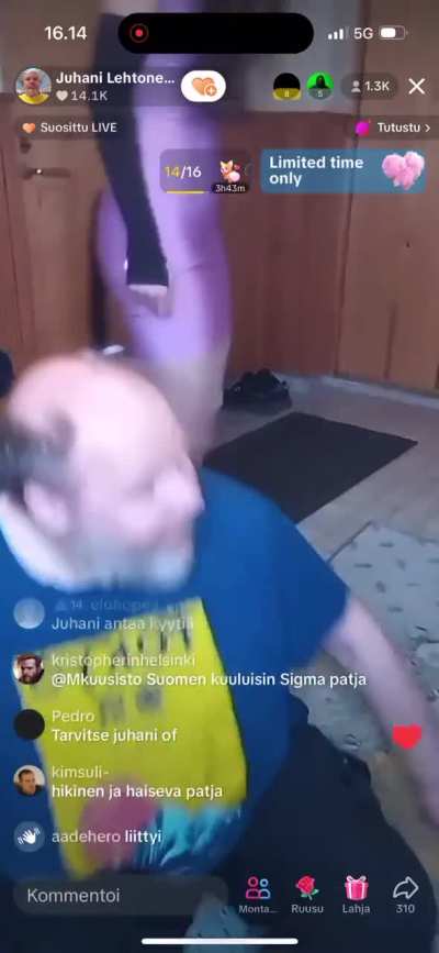 Juhani ja somekissa sigmapatjalla ja my&ouml;hemmin menev&auml;t saunaan