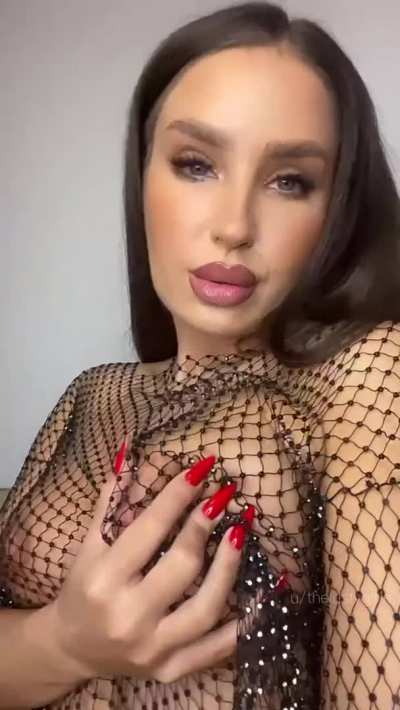 This doll is a fuck finder