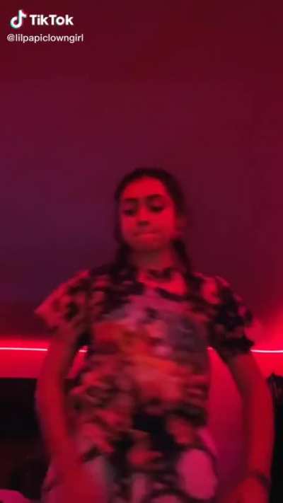 Avani dancing🥰😉