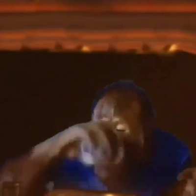 Monke Eating