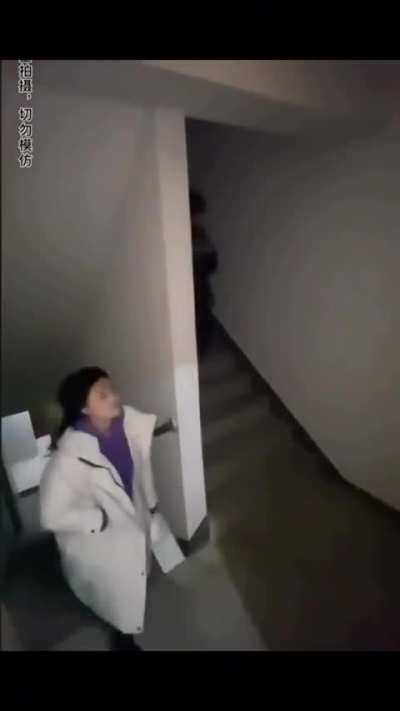 Blursed_prank