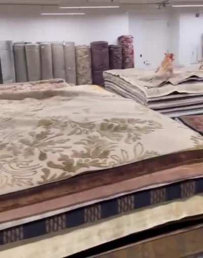 To buy a rug 