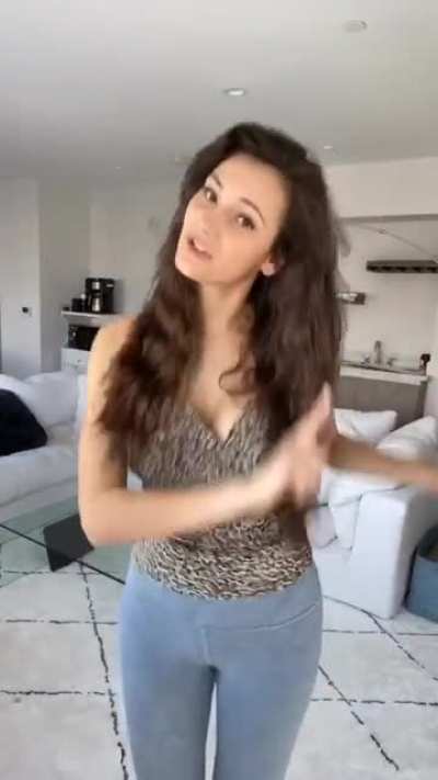 tits bouncing