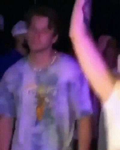 Watching your girlfriend &lsquo;dance&rsquo;
