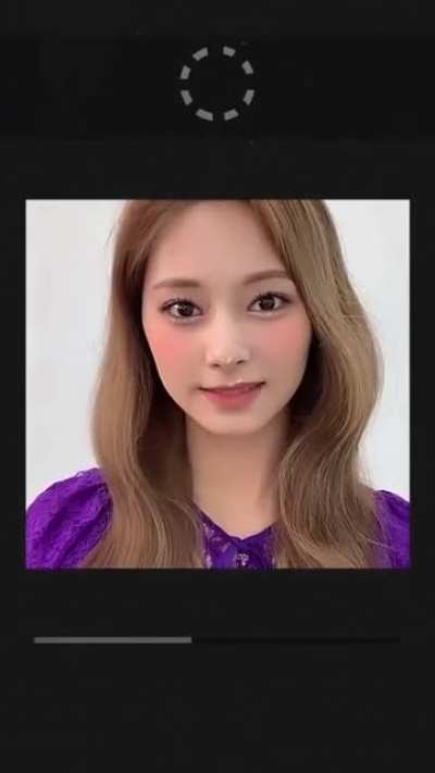 210522 Japan Instagram Update - Tzuyu doing the "Kura Kura challenge"