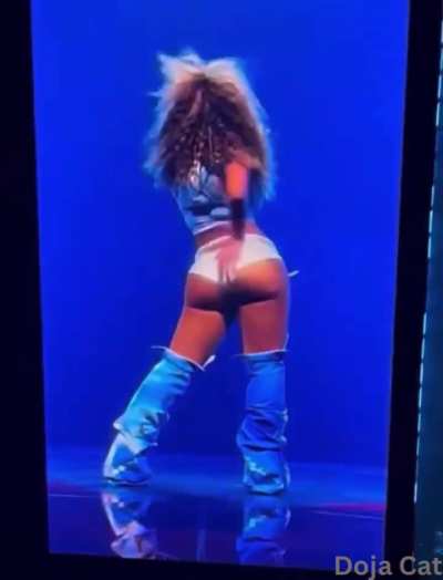 🍑 poppin