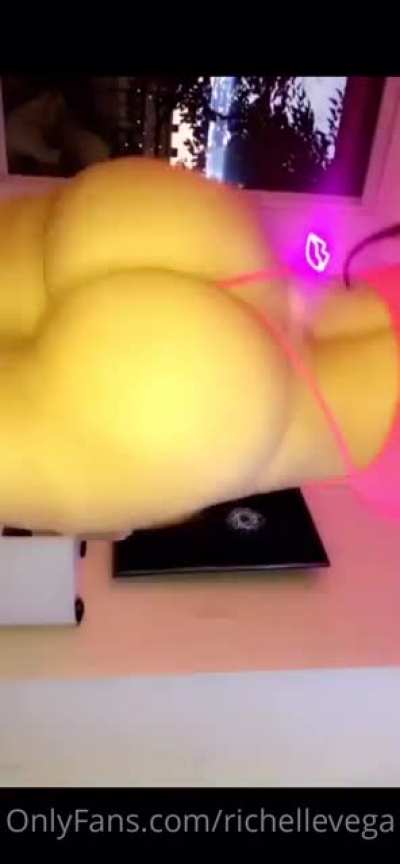 Richelle&rsquo;s Ass 🍑