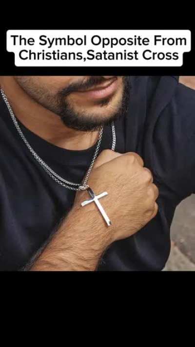 Christian fruitcake instructs other Christians to not wear these kinds of necklaces because they're 