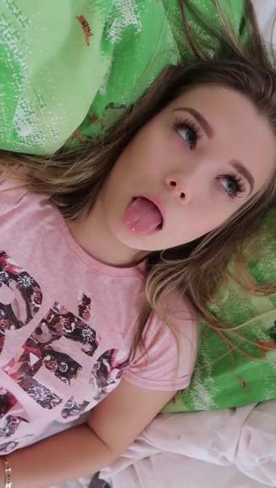 Julia Ahegao Face - Quelle:  