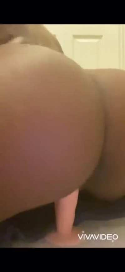 LolaB - Video #2947