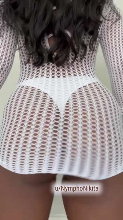 This coverup won&rsquo;t stay on