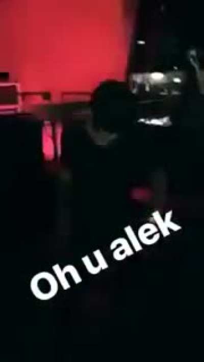 Oh u Alek Opening Anime Foda - Obs: Cria&ccedil;&atilde;o autoral do papai aqui 😎