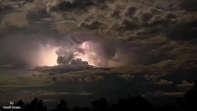 Timelapse of an incredible lightning storm over Western Australia.