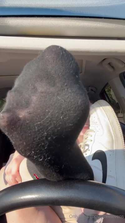 Smelly Car Feet