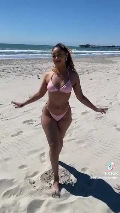 She got a fatty 🍑
