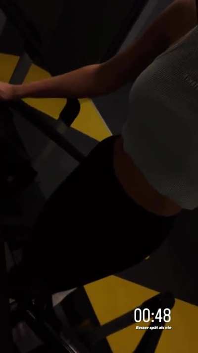 Late night gym session / IG story - 8 Jan