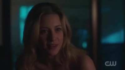 lili reinhart scenes in riverdale