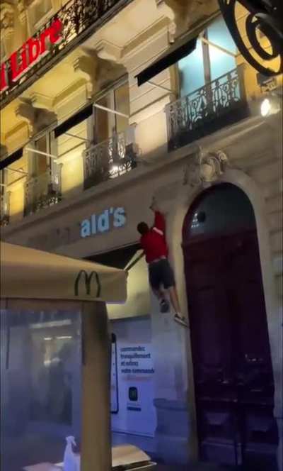 Dans quelle ville agissent ces h&Atilde;&copy;ros ?