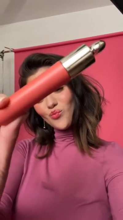 Selena | red lips | tiktok | 2023