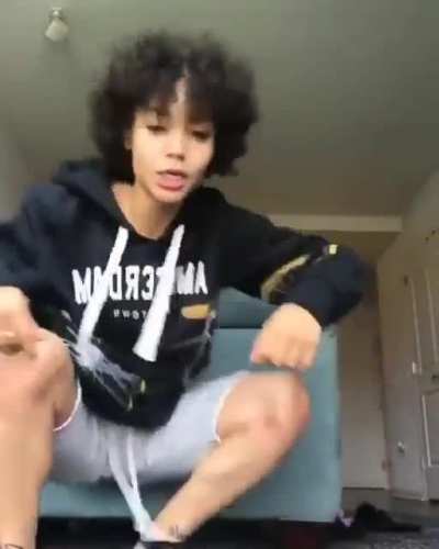 Twerk<wbr>in😩😩
