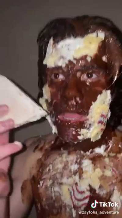 Hostess bad