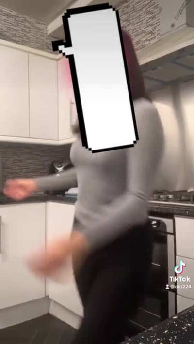 She needs to keep Turning around in her TikTok&rsquo;s