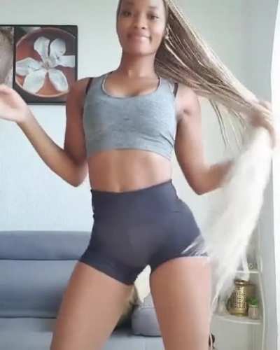 IG: perla.b21 and perla_barby8 / TikTok u source for individual videos, her don't have post🤔