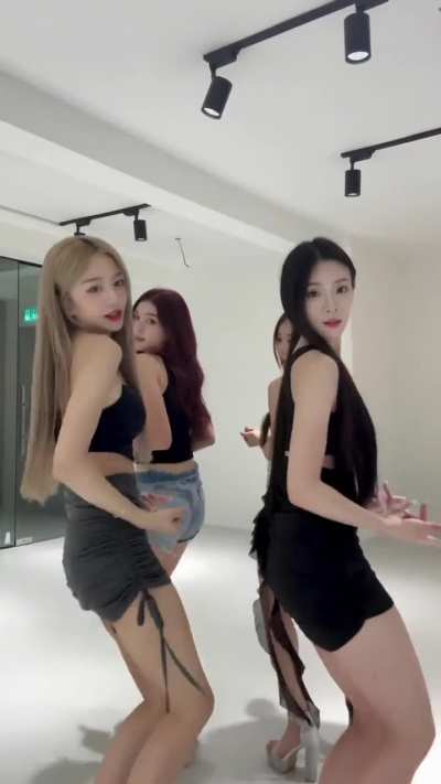 Pretty quartet