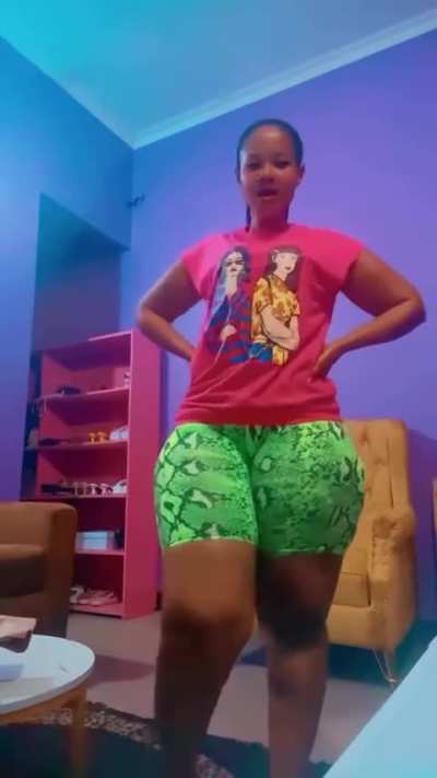 super thicc 😍
