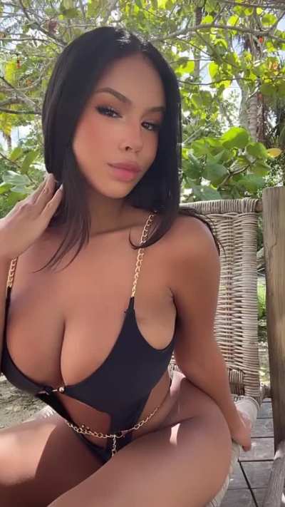 Stunning in black