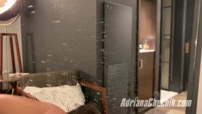 Man I wish I was that mirror
