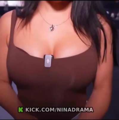 Nina💀