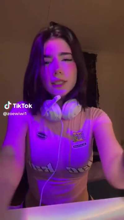 Gamer Girl