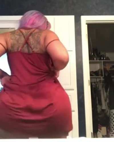 😵🍑 damn shake that booty! 😵🍑