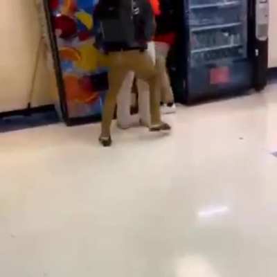 2 Dudes Fight Between The Vending Machines
