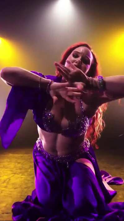 Thick ass clapping