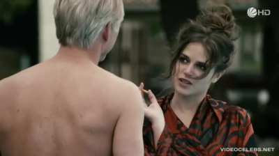 [Topless] [Pussy] [Ass] Xenia Assenza in "Die Verf&uuml;hrung - Das fremde M&auml;dchen" (2011)