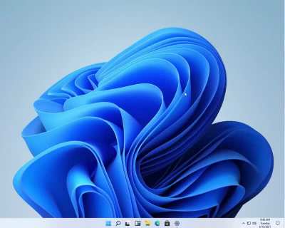 Windows 11 продолжает активно утекать, хотя до анонса ещё 9 дней. На этот раз утечка большая &mdash; на видео и скриншотах показали разные меню системы. Меню &laquo;Пуск&raquo; переместили в центр.