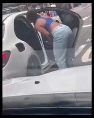 Lady tried to twerk and got her foot ran over.