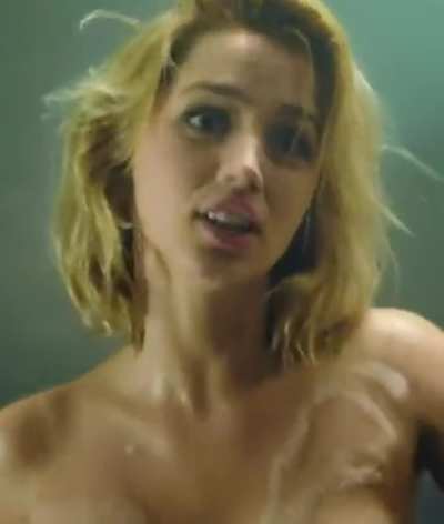 Ana de Armas and Lorenza Izzo in Knock Knock (2015)