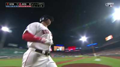 [Highlight] [Highlight] Rafael Devers gives the Red Sox a 5-run lead with a solo home run complete with bat flip.