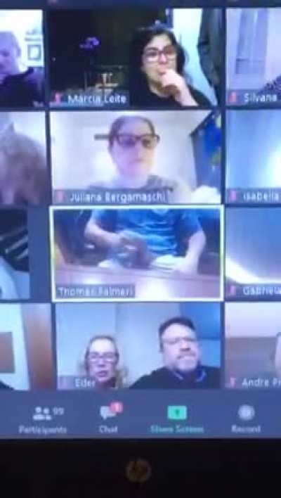 Cara se masturbando em reuni&atilde;o de pais no Col&eacute;gio S&atilde;o Jos&eacute;, de Caxias, RJ