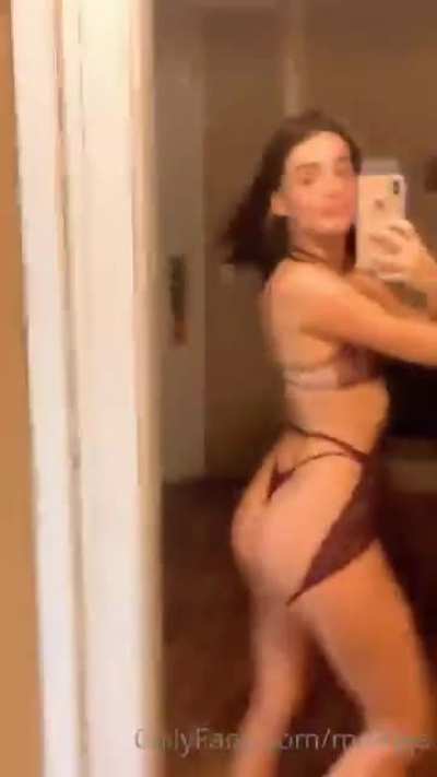 Mari Max