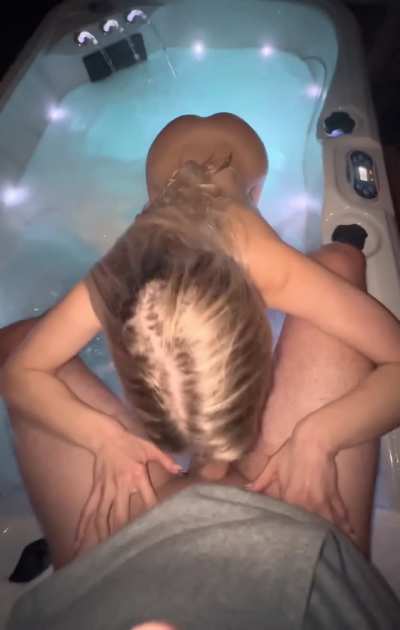 I love sucking big dicks