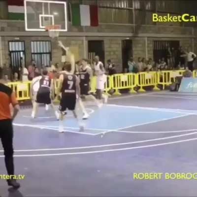 Robert Bobroczky 7' tall at 12 years of age and 7'7" at 16 years