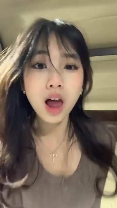 What is her @??? She's so hot!