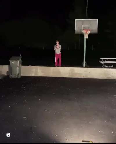 &ldquo;No, there&rsquo;s no way it&rsquo;s gonna hit the light&rdquo;