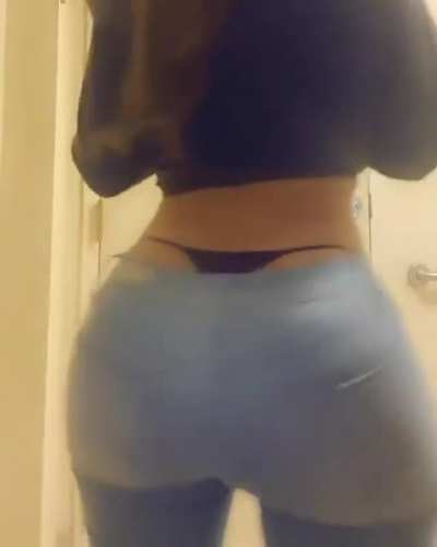 073