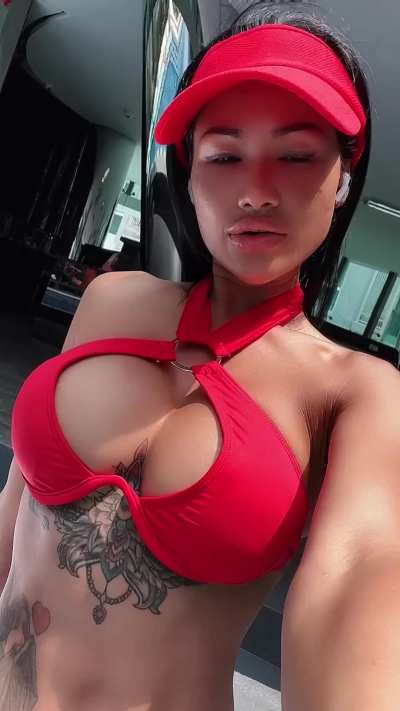 Glancing at these gorgeous lips and licking your lips?