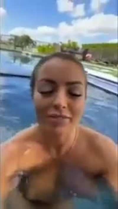 @MandyRose